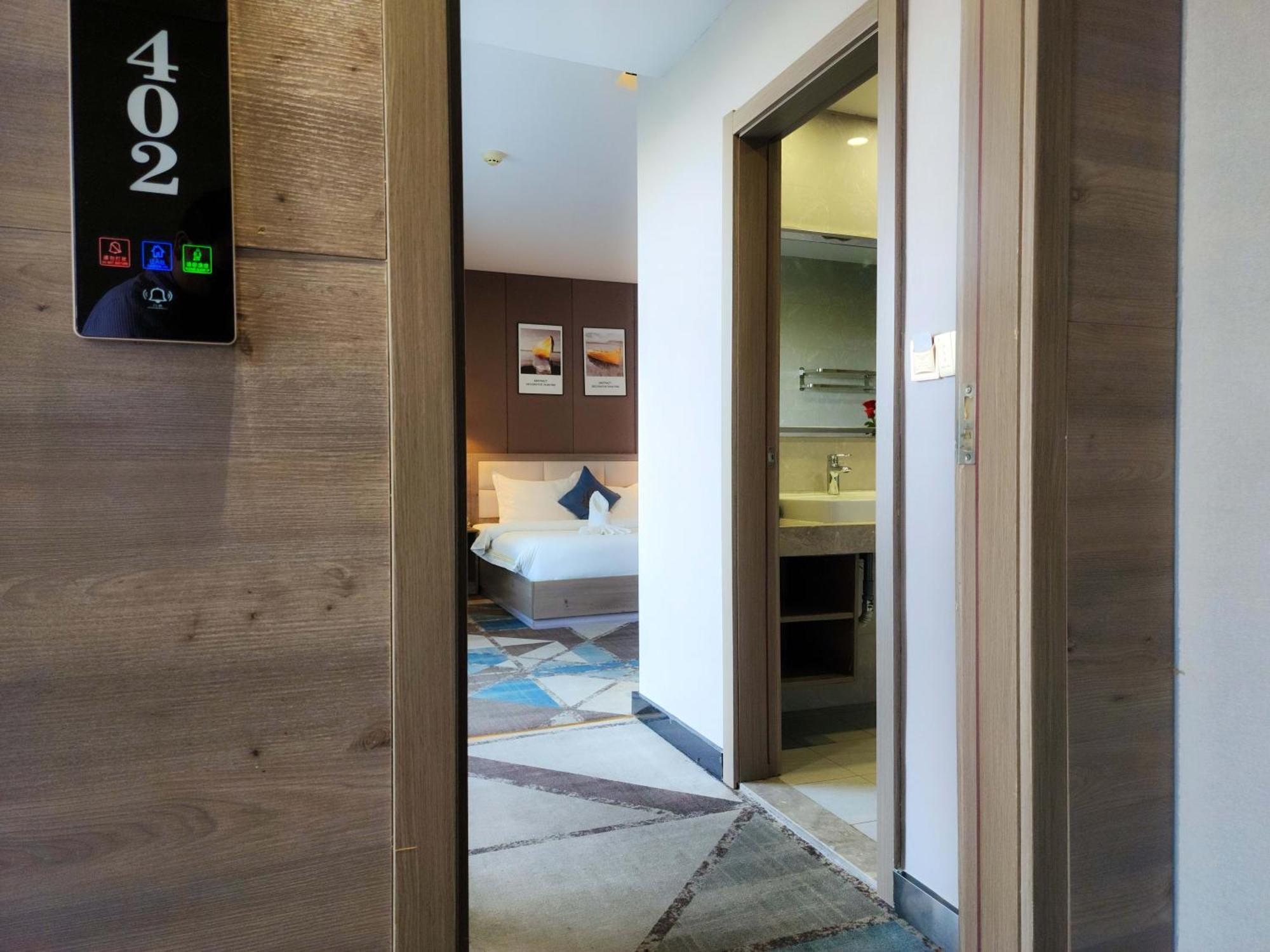 889 Boutique Hotel プノンペン エクステリア 写真